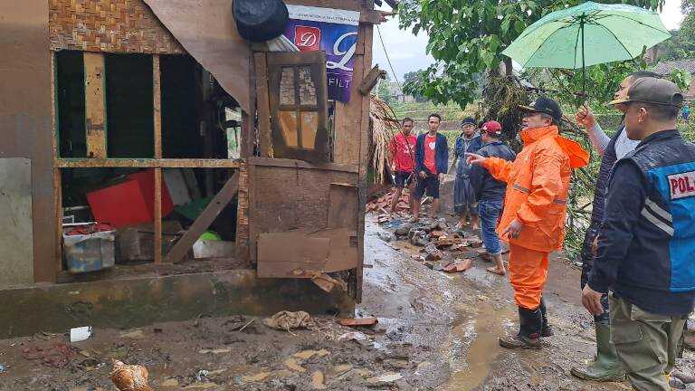 Bupati Garut: Bantuan Rp500 Ribu Sampai Rp1 Juta Bagi Setiap Rumah yang Terdampak Banjir